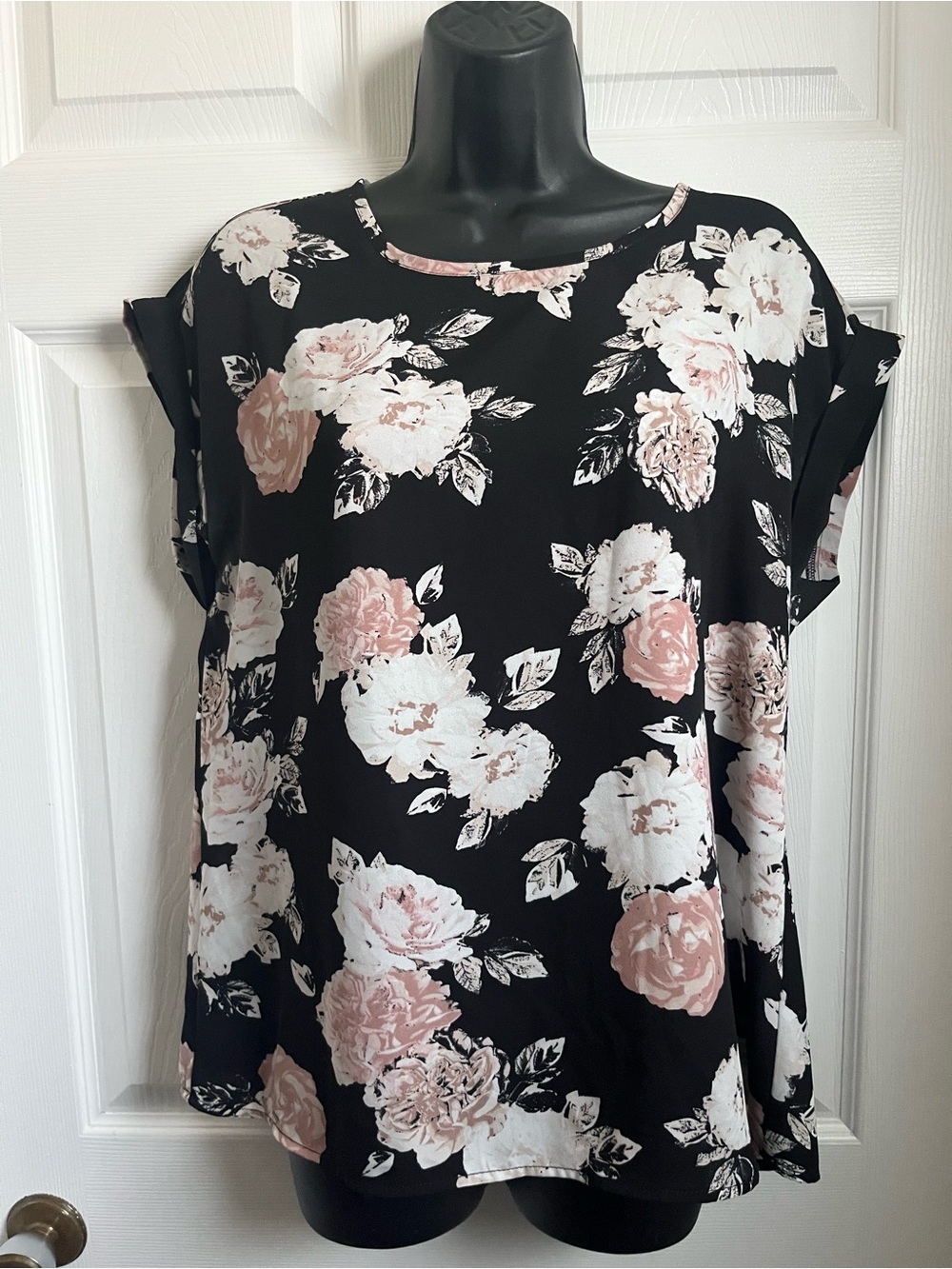 3/25$💥 Ardene Top Blouse Shirt Medium Women Black Pink Floral Short Sleeve
